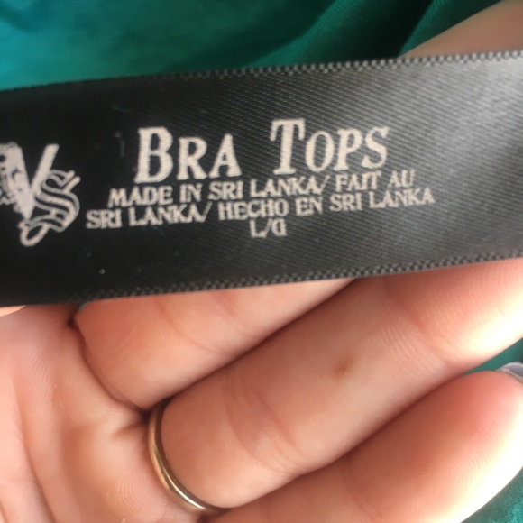 Victoria’s Secret top - Picture 3 of 4